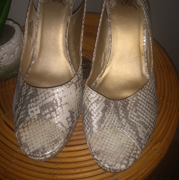 Carlos Santana - Elise- snakeskin heeled slingback - Picture 6 of 7